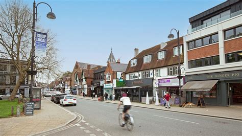 Loughton PenalbaWeb.com