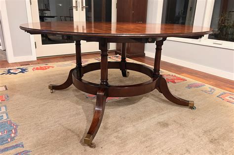 Mahogany table PenalbaWeb.com