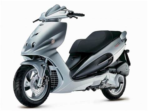 Malaguti phantom max 250 PenalbaWeb.com