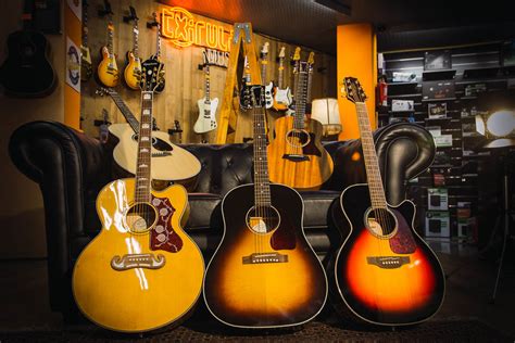 Marcas de guitarras electroacusticas PenalbaWeb.com