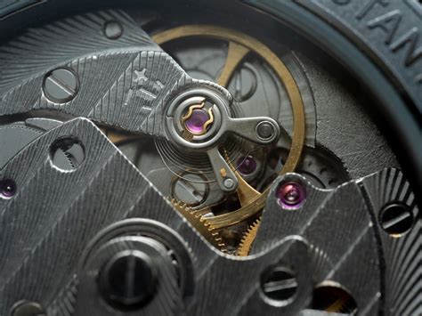 Mechanical wristwatch PenalbaWeb.com