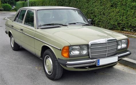 Mercedes 200 PenalbaWeb.com