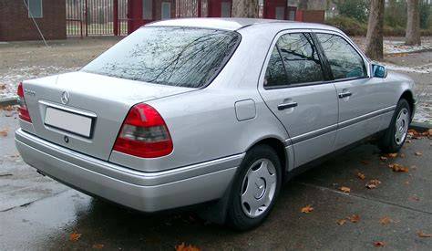 Mercedes 202 PenalbaWeb.com