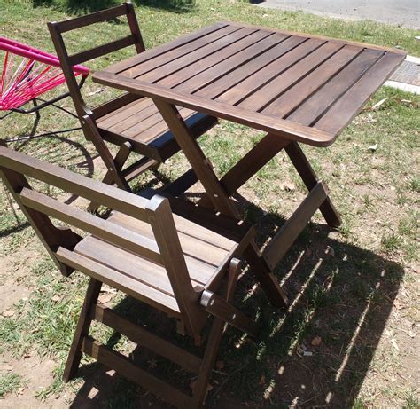 Mesas y sillas plegables de madera PenalbaWeb.com