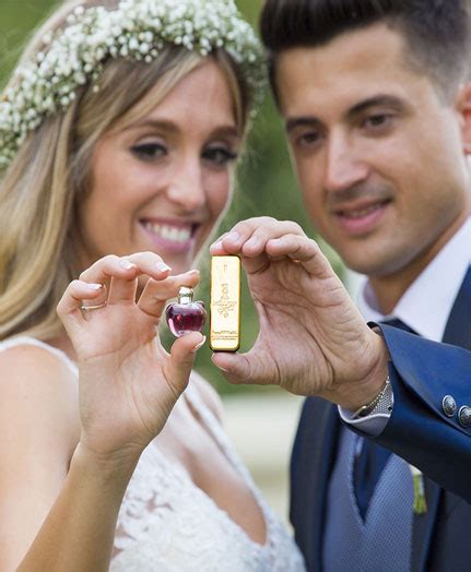 Mini perfumes para bodas PenalbaWeb.com