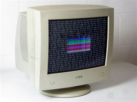 Monitor crt 17 PenalbaWeb.com
