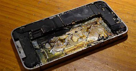 Movil roto PenalbaWeb.com