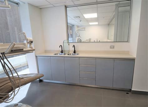 Muebles clinica dental PenalbaWeb.com