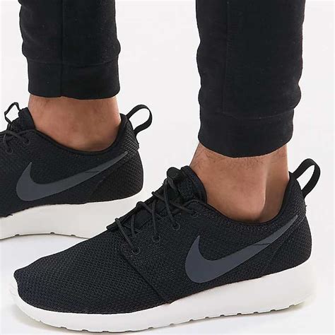 Nike roshe negras PenalbaWeb.com