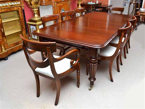Old dining table PenalbaWeb.com