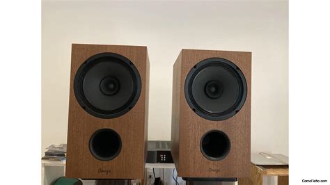 Omega altavoces PenalbaWeb.com