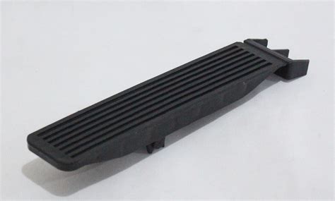 Pedal acelerador mercedes PenalbaWeb.com