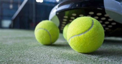 Pelotas padel PenalbaWeb.com
