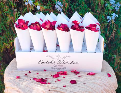 Petalos de rosa para boda PenalbaWeb.com