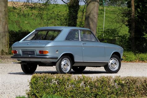 Peugeot 204 coupe PenalbaWeb.com