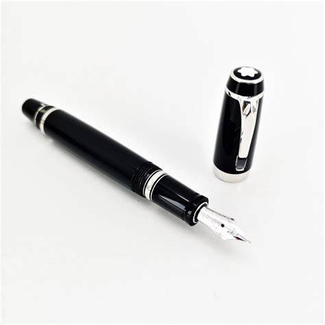 Pluma black PenalbaWeb.com