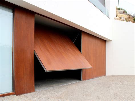 Puerta garaje basculante PenalbaWeb.com