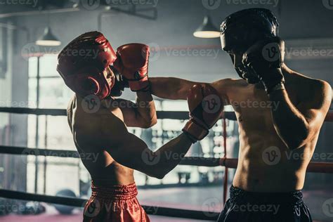 Punching PenalbaWeb.com