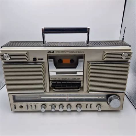 Radio vintage akai PenalbaWeb.com