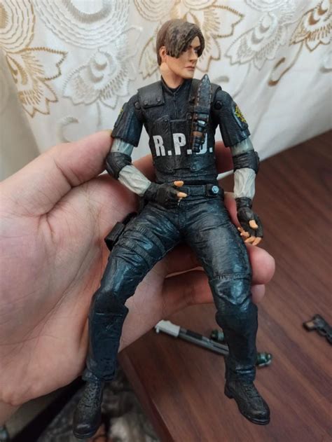 Resident evil neca PenalbaWeb.com