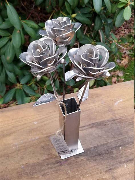 Roses metal PenalbaWeb.com