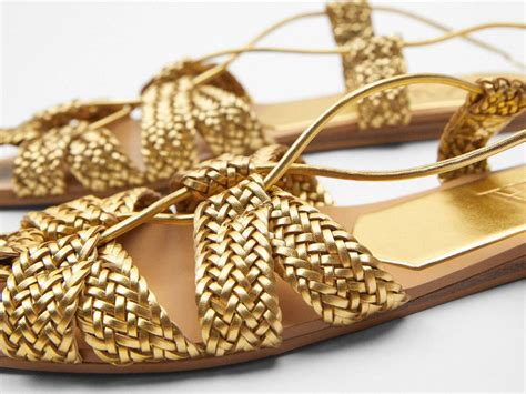 Sandalias doradas zara PenalbaWeb.com