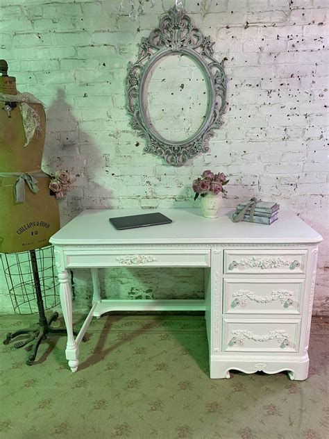 Shabby desk PenalbaWeb.com