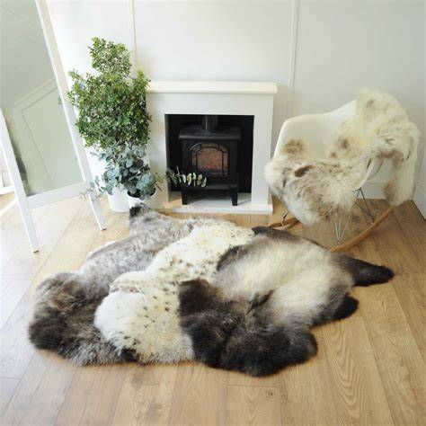 Sheepskin PenalbaWeb.com