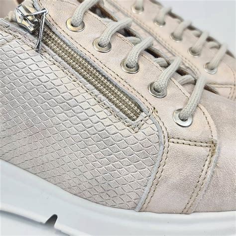 Sneakers cuna PenalbaWeb.com