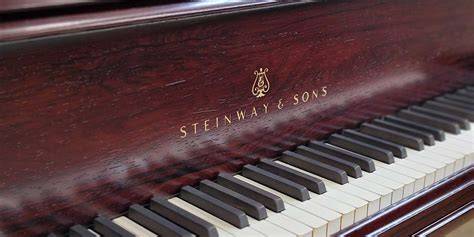 Steinway PenalbaWeb.com
