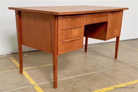 Teak desk PenalbaWeb.com