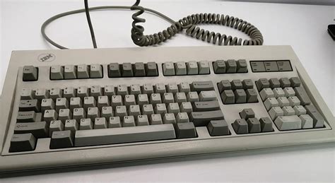 Teclado ibm modelo m PenalbaWeb.com