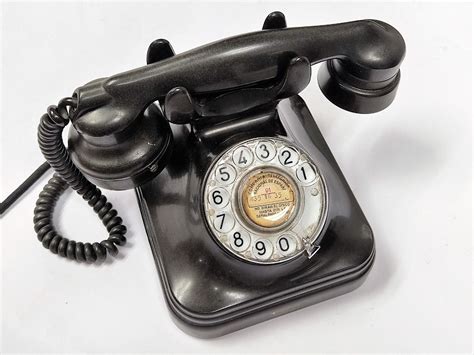 Telefono antiguo baquelita PenalbaWeb.com