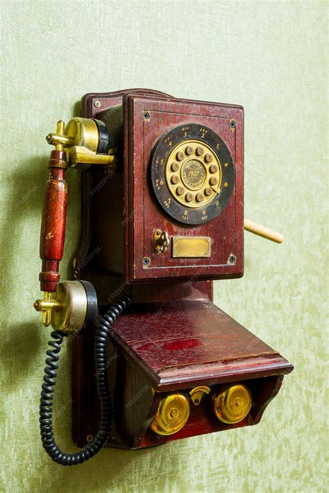 Telefono antiguo pared PenalbaWeb.com
