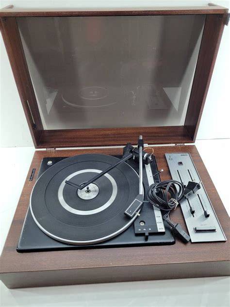 Tocadiscos emerson PenalbaWeb.com