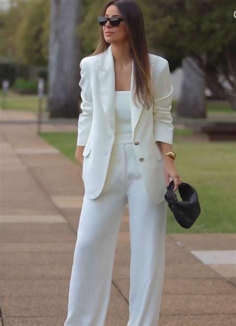 Traje blanco mujer PenalbaWeb.com