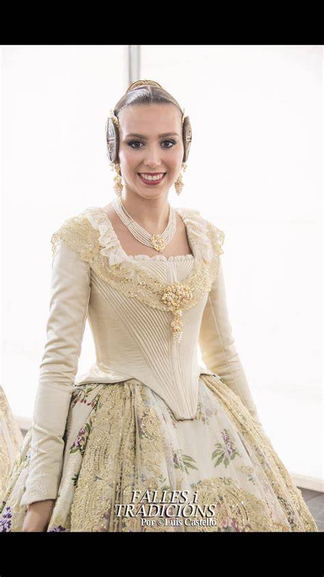 Traje fallera 2 PenalbaWeb.com