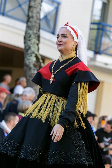 Traje regional gallego PenalbaWeb.com