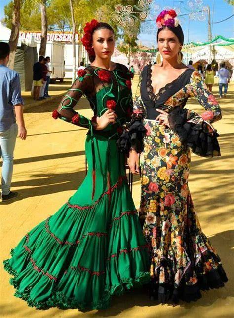 Trajes de sevillana PenalbaWeb.com