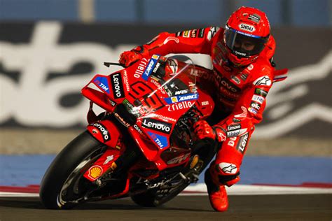 Una moto gp PenalbaWeb.com