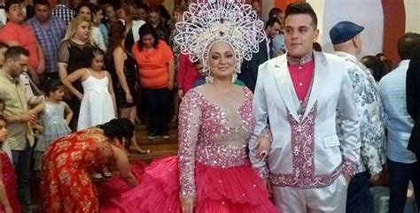 Vestido bodas gitanas PenalbaWeb.com