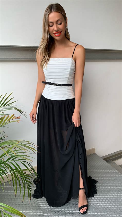 Vestido negro marca blanco PenalbaWeb.com