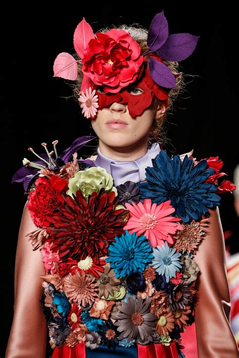 Viktor rolf PenalbaWeb.com
