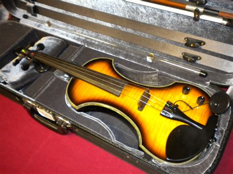 Violin fender PenalbaWeb.com