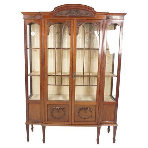 Walnut display cabinet PenalbaWeb.com