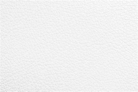 White leather PenalbaWeb.com