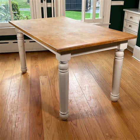 Wooden table kitchen PenalbaWeb.com