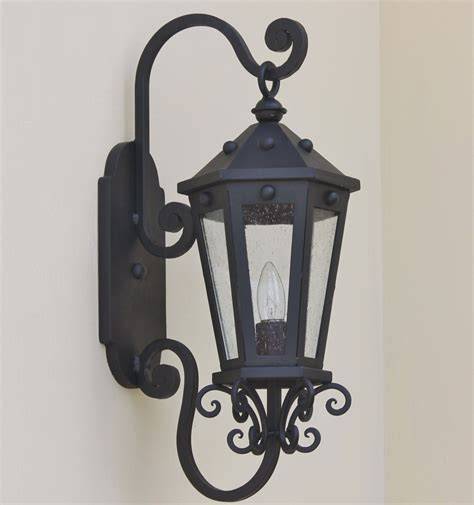 Wrought iron light PenalbaWeb.com