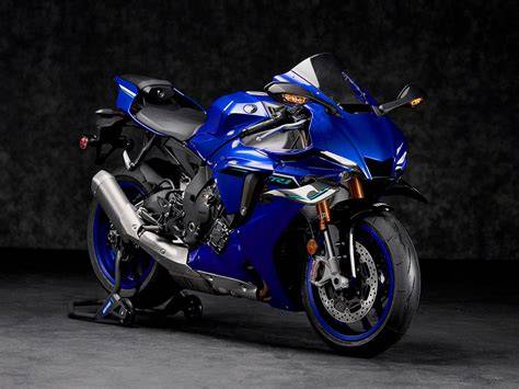 Yamaha r1 PenalbaWeb.com