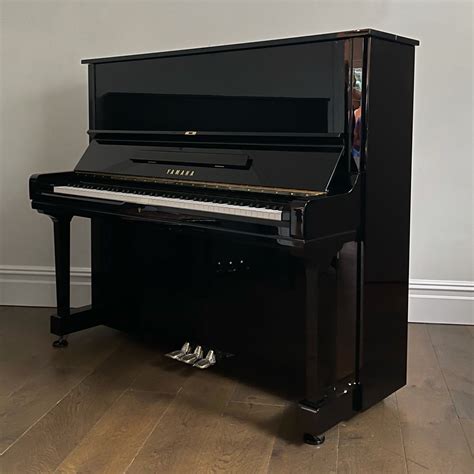 Yamaha u3 PenalbaWeb.com